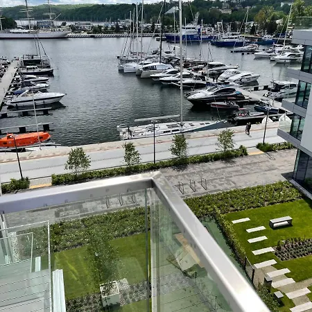 Faltom 20 Yacht Park Premium Parking Апартаменты *