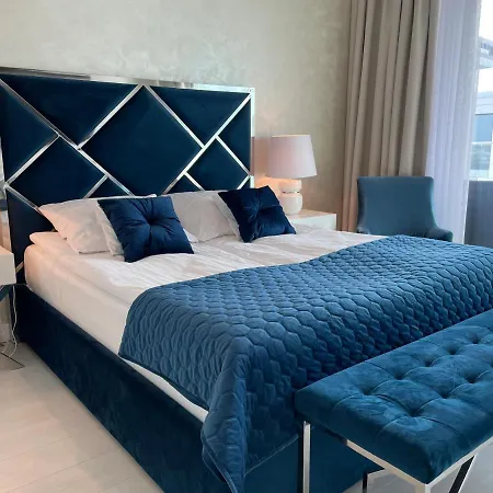 Faltom 20 Yacht Park Premium * Gdynia