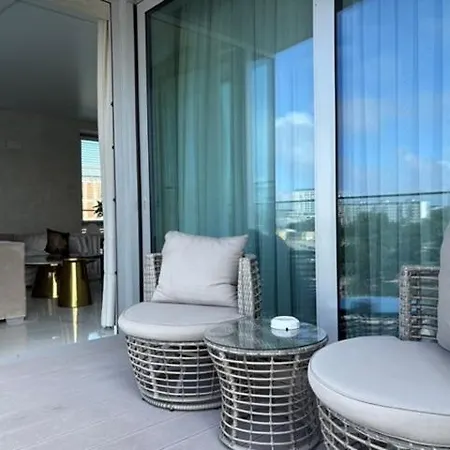 Faltom 20 Yacht Park Premium * Gdynia