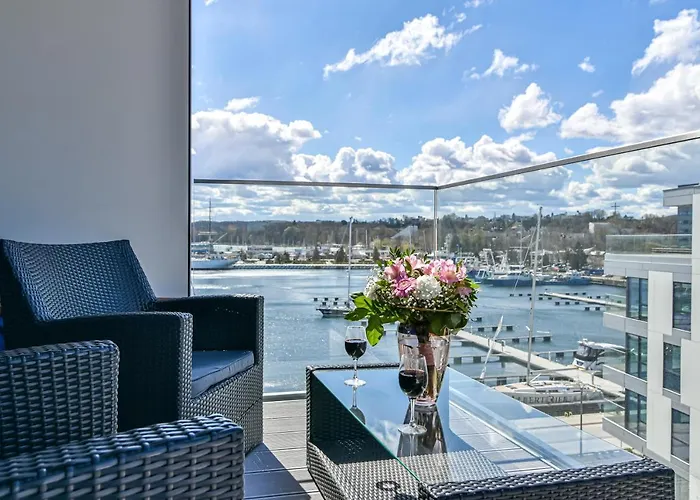 Faltom 20 Yacht Park Premium *